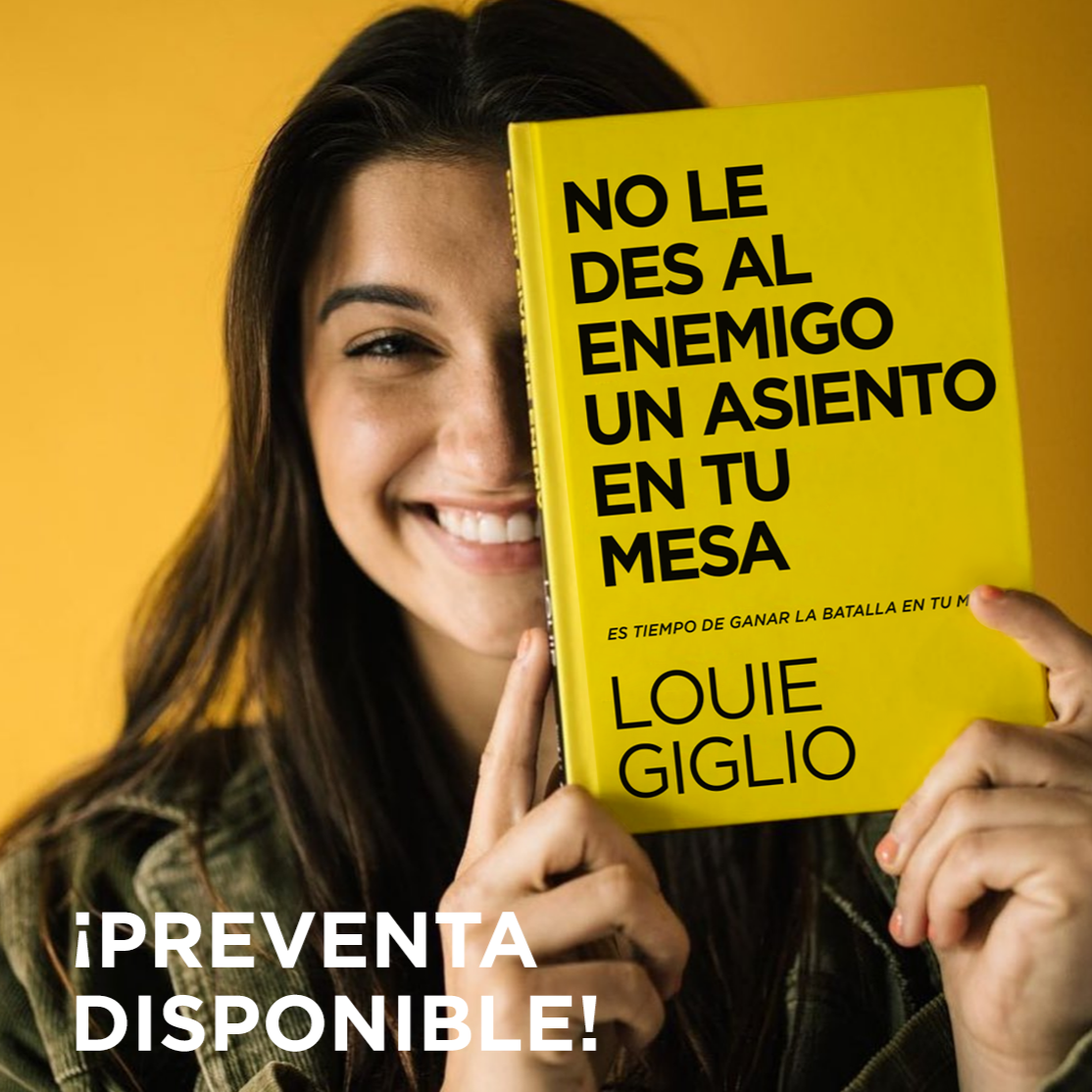 No le des al enemigo un asiento en tu mesa (Spanish Translation) - Louie Giglio - passion resources